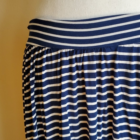 Navy Striped Maternity Skirt - Picture 2 of 5